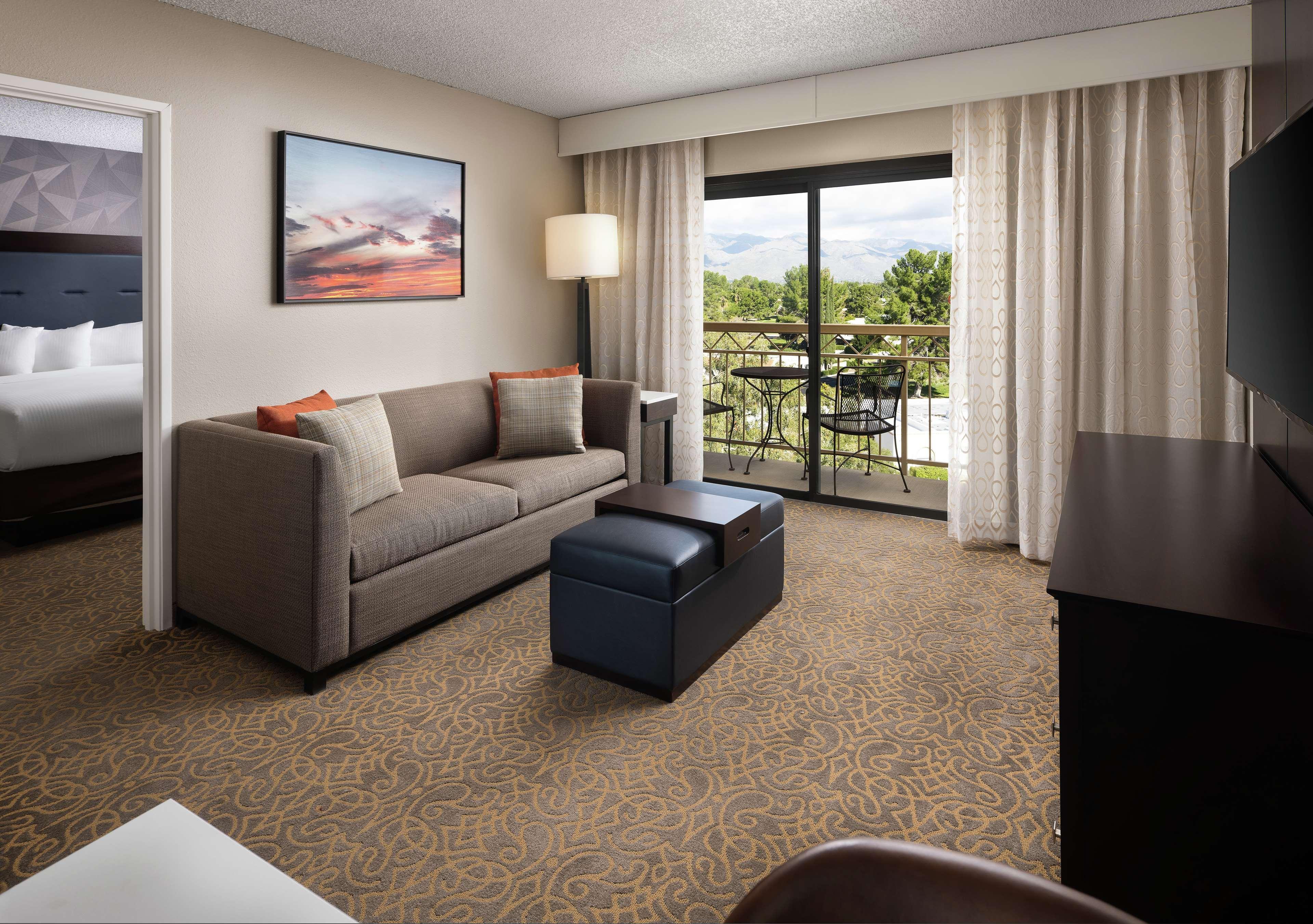 Embassy Suites By Hilton Tucson East Eksteriør billede