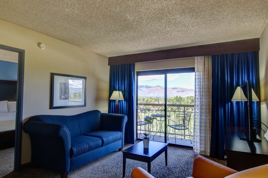Embassy Suites By Hilton Tucson East Eksteriør billede